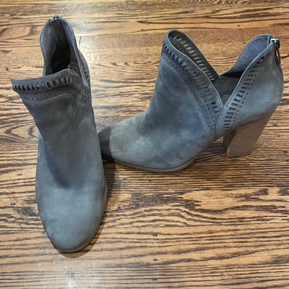 Vince Camuto Fileana Bootie Size 10 VGUC